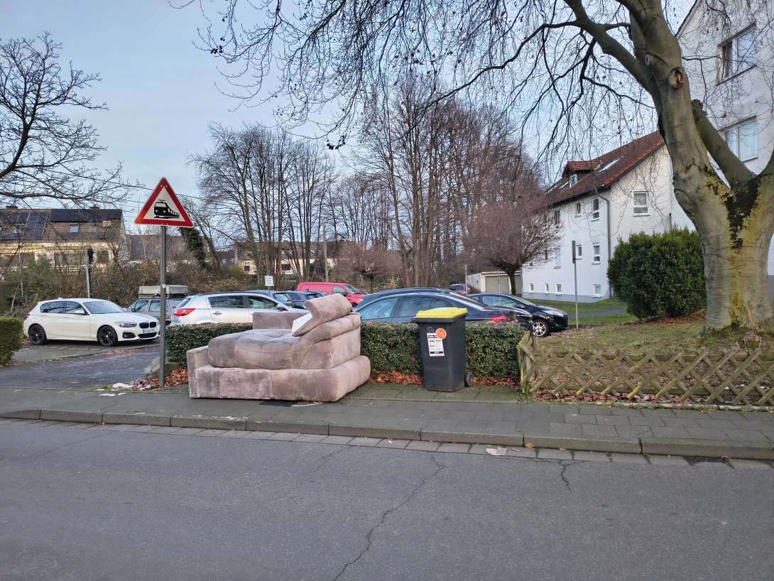 Bild zu gemeldetem Anliegen vom *2025-12-15 11:08:18