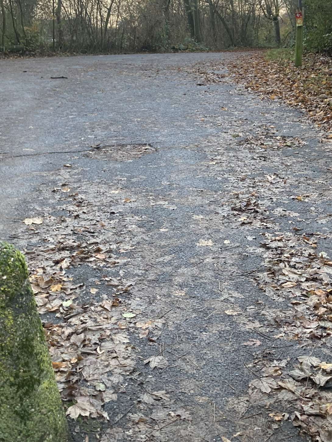 Bild zu gemeldetem Anliegen vom *2025-12-03 18:27:08