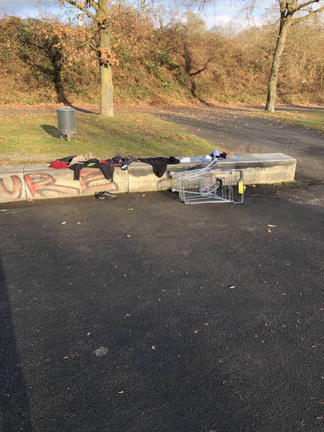 Bild zu gemeldetem Anliegen vom *2025-12-27 01:05:01