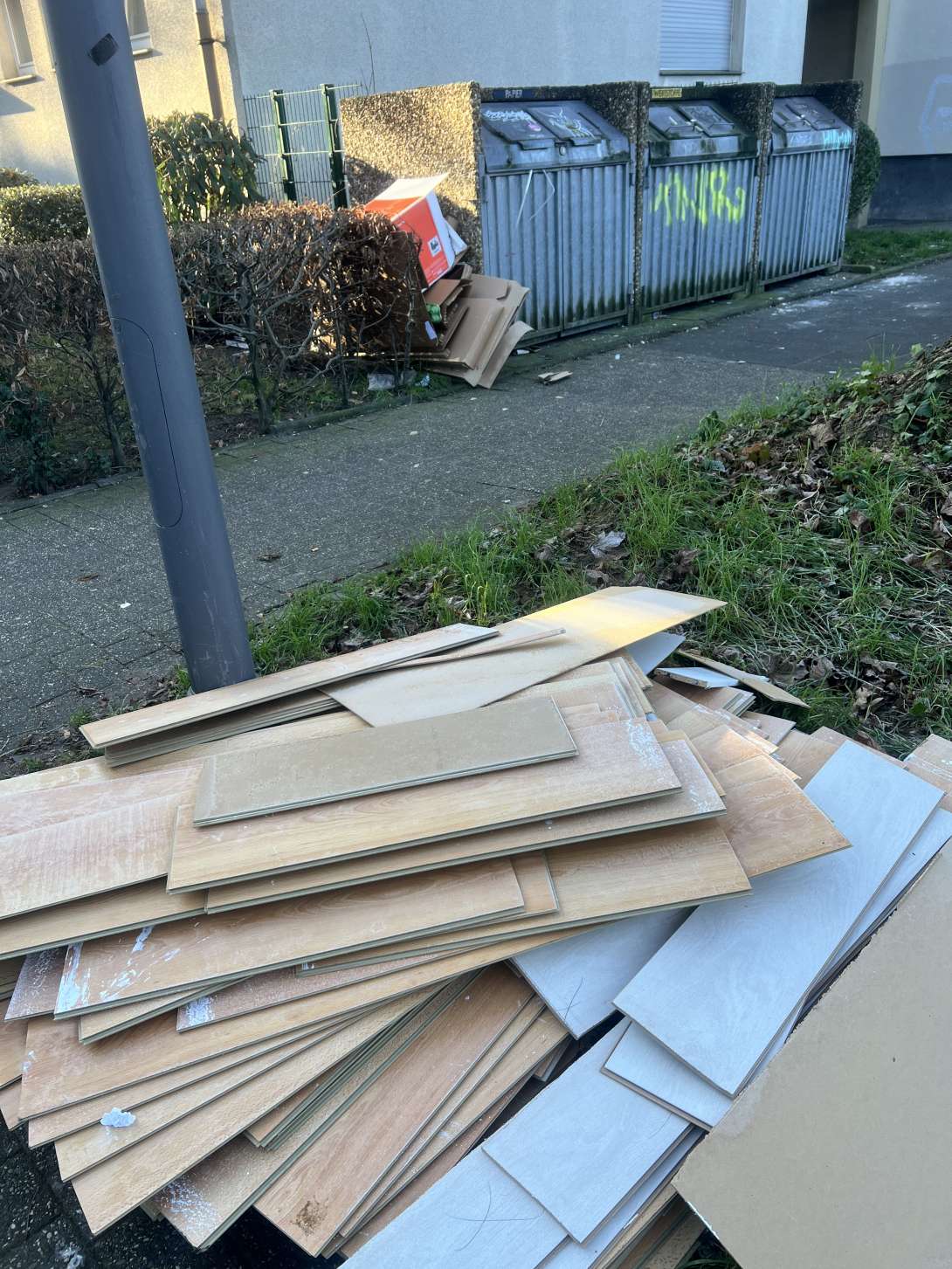 Bild zu gemeldetem Anliegen vom *2025-12-28 21:29:16