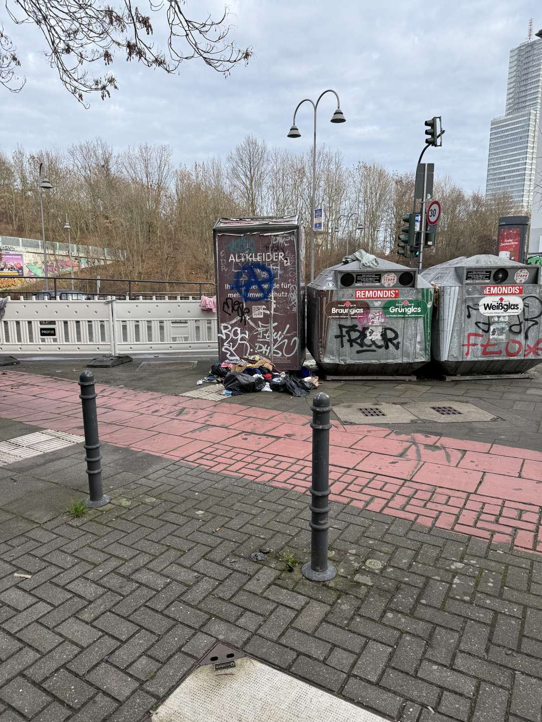 Bild zu gemeldetem Anliegen vom *2025-12-22 11:35:53