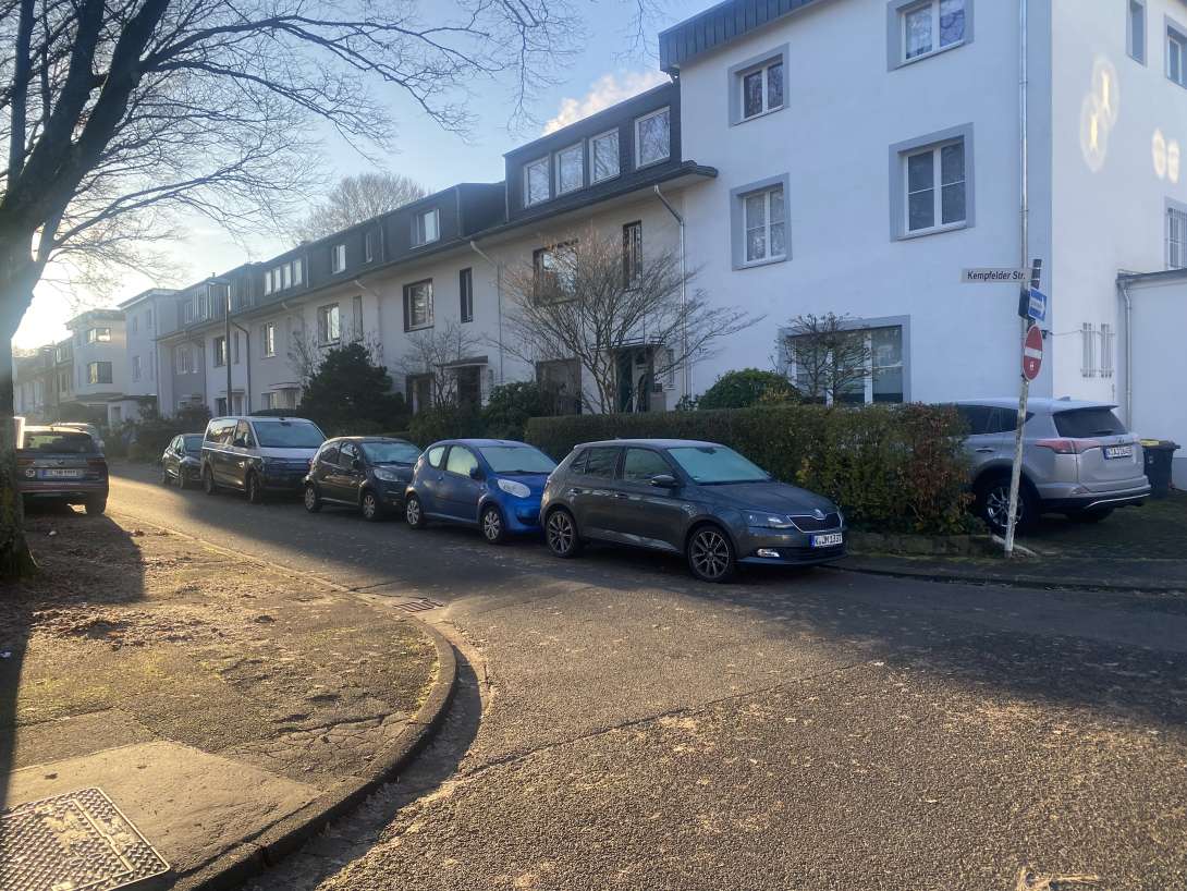 Bild zu gemeldetem Anliegen vom *2025-12-09 21:35:31