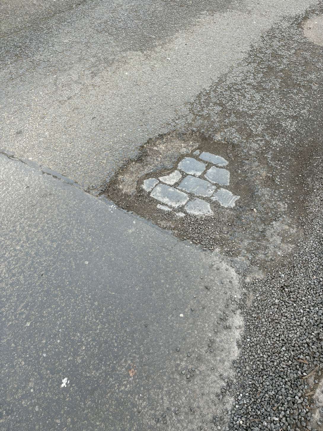 Bild zu gemeldetem Anliegen vom *2025-12-16 15:34:01