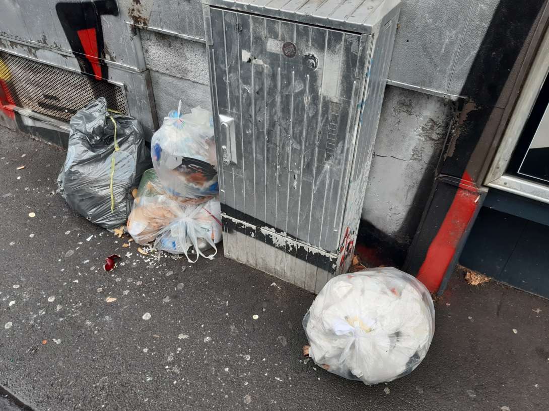 Bild zu gemeldetem Anliegen vom *2025-12-08 12:24:27