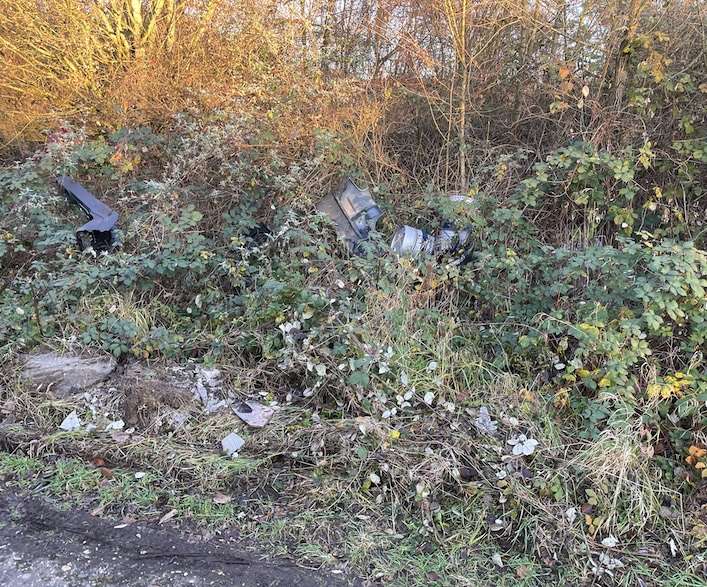 Bild zu gemeldetem Anliegen vom *2025-12-16 18:50:55